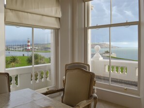 Interior - Lady Astor Apartment-UKC95 (Plymouth)