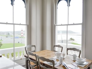 Dining - Sir Francis Drake-UKC96 (Plymouth)