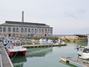 Marina - 1 bedroom accommodation in Plymouth (Plymouth)