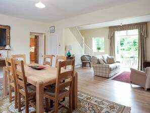 Interior - 2 bedroom accommodation in Kingham, near Chipping Norton (Kingham, near Chipping Norton)