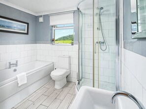 Towels - 3 bedroom accommodation in Kidwelly (Kidwelly)