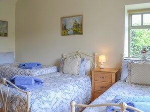 2 bedrooms, free WiFi, wheelchair access - Stables Cottage-W42586 (Brayton, Selby)