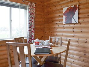 Dining - Kingfisher Lodge- W43170 (Brayton, Selby)
