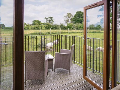 3 bedroom accommodation in Bickley, near Malpas