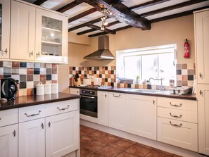 Dishwasher, high chair - 2 bedroom accommodation in Bickley, near Malpas (Bickley, near Malpas)