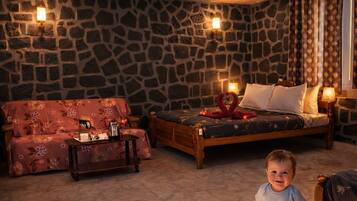 Deluxe Double Room, Patio, Mountain View | Interior