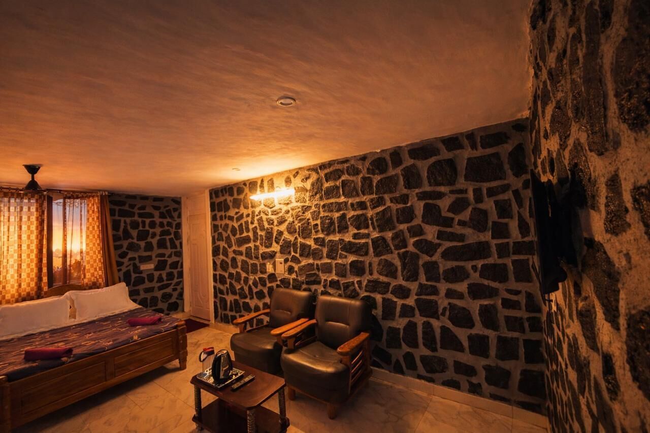 Bureau, espace de travail pour ordinateur portable, Wi-Fi gratuit