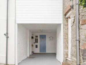 Exterior detail - Trinity Apartment 7-UKC1530 (Torquay)