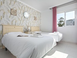 2 bedrooms, iron/ironing board, Internet, bed sheets - Sunstay Adriana Flat II Fuengirola (Fuengirola)