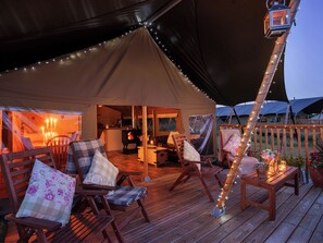 Terrace/patio - 2 Lower Keat Glamping - UKC4744 (Tytherleigh, near Axminster)