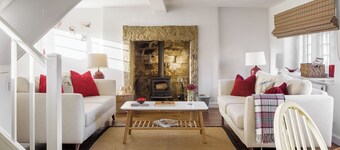 Carr Cottage - UKC4859