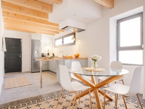 Dining - Charming townhouse with parking in La Laguna (San Cristobal de La Laguna)