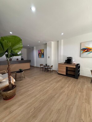 Imej tidak diklasifikasikan, 5 daripada 9, butang