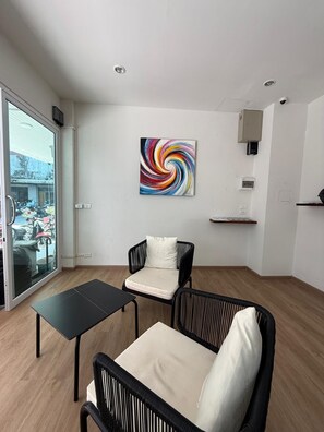 未分類圖片，第 2 張 (共 9 張)，按鈕