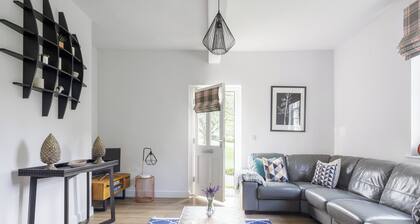 Mulberry Cottage-UKC4863