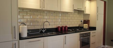 Lavavajillas, silla alta para bebés