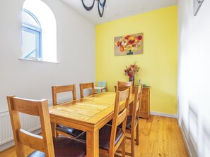 Dining - Abbey Church 20 - UKC4881 (Fort Augustus)