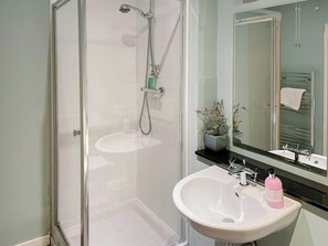 Towels - Abbey Garden - UKC4894 (Fort Augustus)