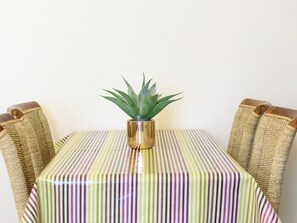 Dining - 2 bedroom accommodation in Bury St. Edmunds (Bury St. Edmunds)