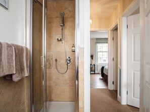Towels - 3 bedroom accommodation in York (York)