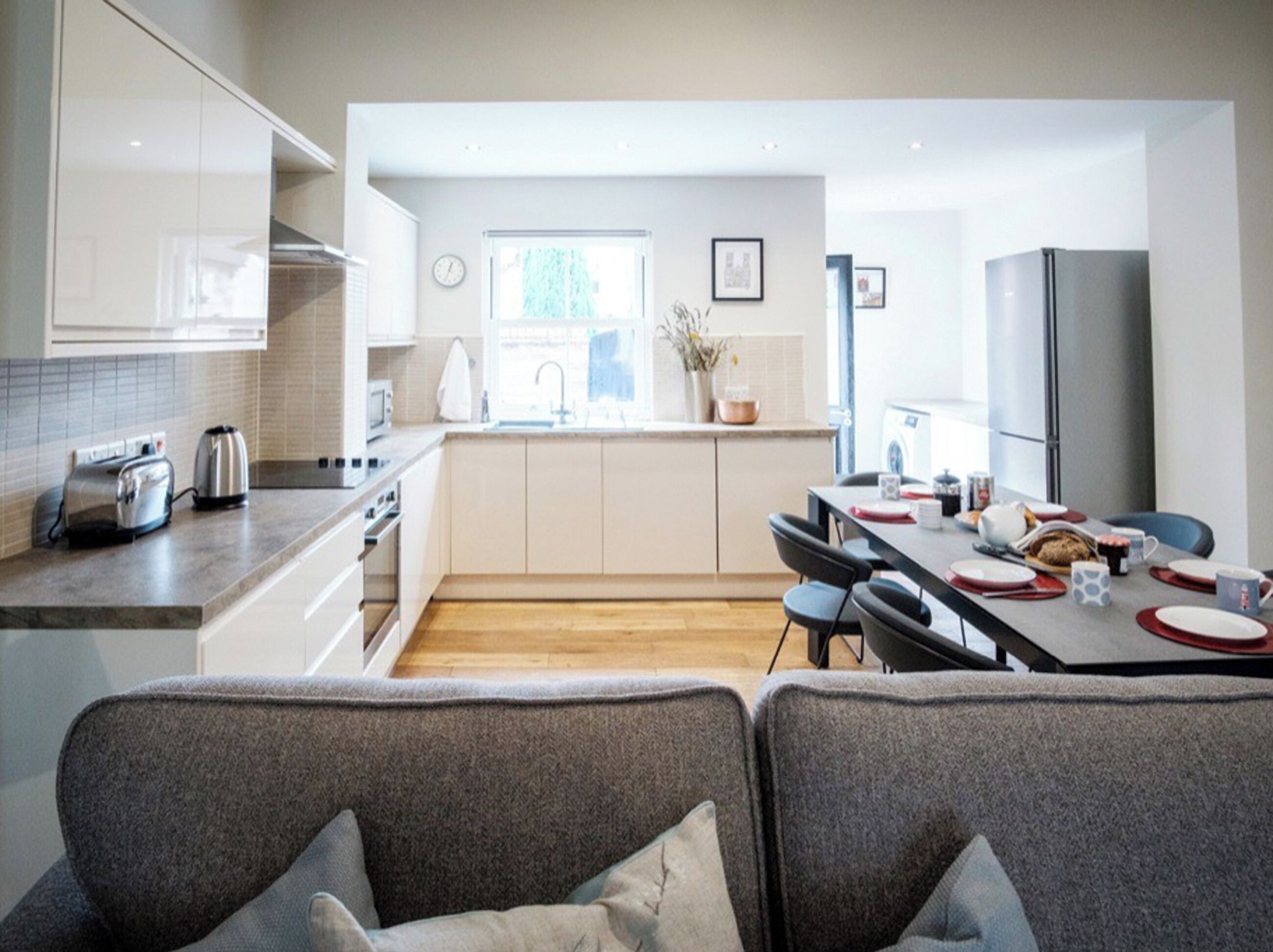 Diskmaskin och barnstol