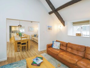 TV - Number Six - UKC4968 (Tawstock, near Barnstaple)