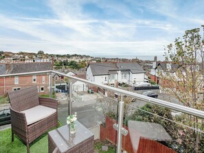 Property grounds - Montpellier Apartment (Teignmouth)
