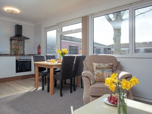 Dining - 311 Driftwood - UKC5026 (Dawlish)