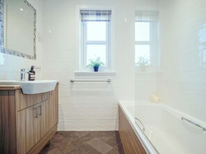 Towels - Birchdale Cottage - UKC5049 (Aviemore)