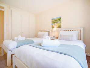 4 bedrooms, free WiFi - Eagle 3 Star - UKC5056 (Aviemore)