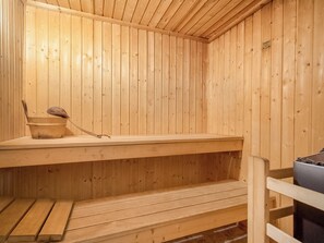 Sauna - Eagle 3 Star - UKC5056 (Aviemore)