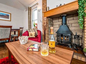 Interior - Mountain View-UKC5060 (Aviemore)