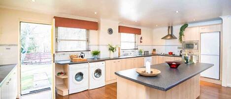 Dishwasher, high chair