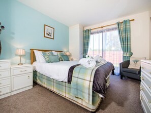3 bedrooms, free WiFi - 3 bedroom accommodation in Aviemore (Aviemore)