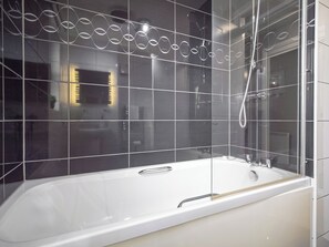 Towels - 2 bedroom accommodation in Aviemore (Aviemore)