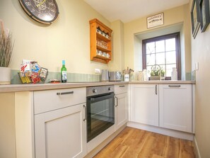 Dishwasher - Beadnell Sand Dunes -UKC5297 (Beadnell)