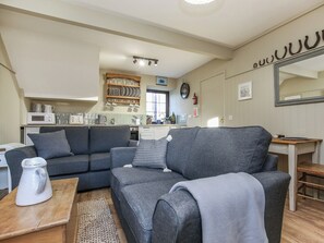 TV - Beadnell Bay Cottage - UKC5300 (Beadnell)