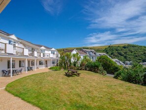 Exterior - 3 Mount Brioni - UKC5339 (Torpoint)