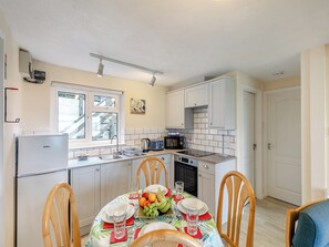 Dishwasher - 4 Mount Brioni - UKC5340 (Torpoint)