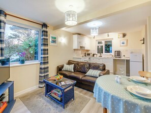 TV - 8 Mount Brioni - UKC5343 (Torpoint)