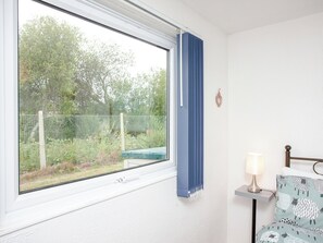 Interior - 2 bedroom accommodation in Dawlish (Dawlish)