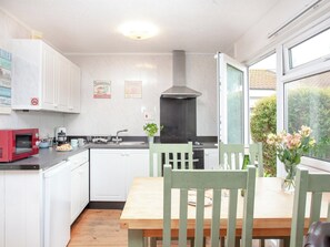 Private kitchen - 2 bedroom accommodation in Dawlish (Dawlish)