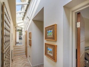Interior - 3 bedroom accommodation in Ventnor (Ventnor)