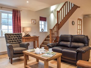TV, fireplace - 1 bedroom accommodation in By Dunkeld, Pitlochry (By Dunkeld, Pitlochry)