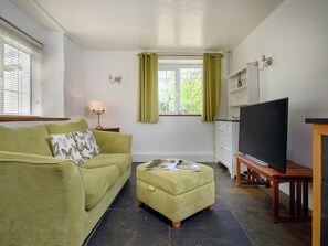 TV - 1 bedroom accommodation in West Anstey (West Anstey)