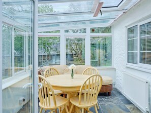 Dining - 1 bedroom accommodation in West Anstey (West Anstey)