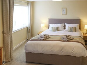 2 bedrooms, free WiFi - 2 bedroom accommodation in Freshwater East near Pembroke (Freshwater East near Pembroke)