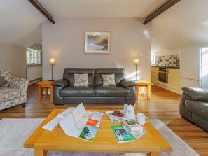 TV - Number Three - UKC4965 (Tawstock, near Barnstaple)