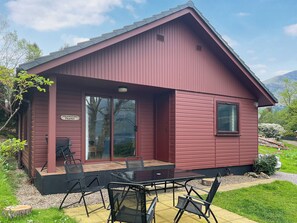 Outdoor dining - Mountain Thyme Lodge - UKC5435 (Letterfinlay, near Spean Bridge)