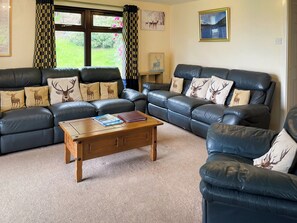 TV - Mountain Thyme Lodge - UKC5435 (Letterfinlay, near Spean Bridge)